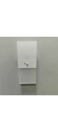 Светодиодный накладной светильник с датчиком движения Style White | Пластик, Белый, Матовый/бесцветный, 225*100*30 мм