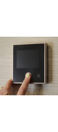 Видеоглазок Look 2 new | Черный \ золотой, Внутренний блок 95x85x17 мм Наружный блок 65x15x47 мм