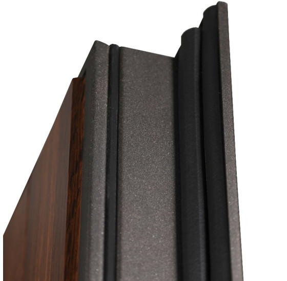 Стальная дверь "Аляска" (терморазрыв 3к) | Два слоя покрытия: первый слой - цинкогрунт, второй слой - порошковое покрытие  