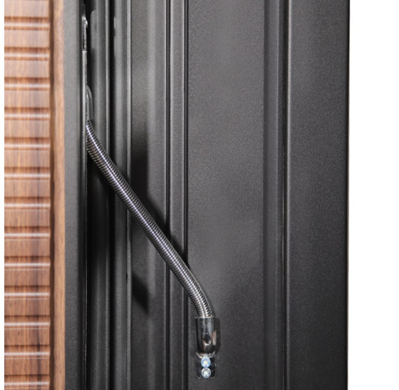 Стальная дверь "Century" с окном (терморазрыв). Заказная модель. | Два слоя покрытия металла: цинкогрунт, порошковое покрытие «муар черный». Два слоя влагостойкого покрытия МДФ панелей: масло Мербау, лак ПУ., 2050 х 880; 2050 х 960.