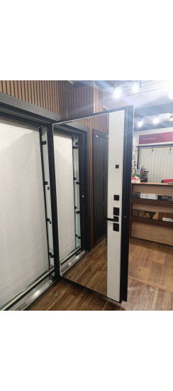 Стальная дверь "Freedom" с зеркалом. Заказная модель. | Порошковое покрытие 