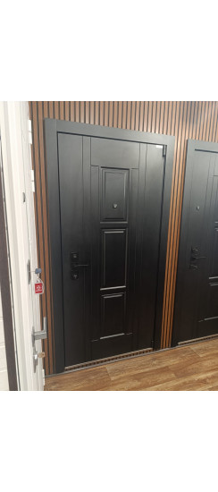 Стальная дверь "Freedom" Заказная модель. | Порошковое покрытие 