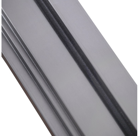 Стальная дверь "Изумруд" с окном и лазерной резкой (терморазрыв 3к) | Два цвета покраски рамы и полотна (внешняя сторона - 