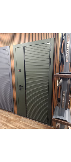 Стальная дверь "Ferrum" с зеркалом (адаптивная замковая часть) | Порошковое покрытие 