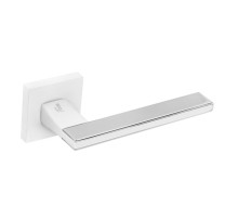 Ручка дверная квадр. Fantom FM 104-50 MWH/CP 