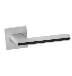 Ручка дверная квадр.тонкое осн. VETTORE R21.190 MCP/BL, мат. хром/черн.